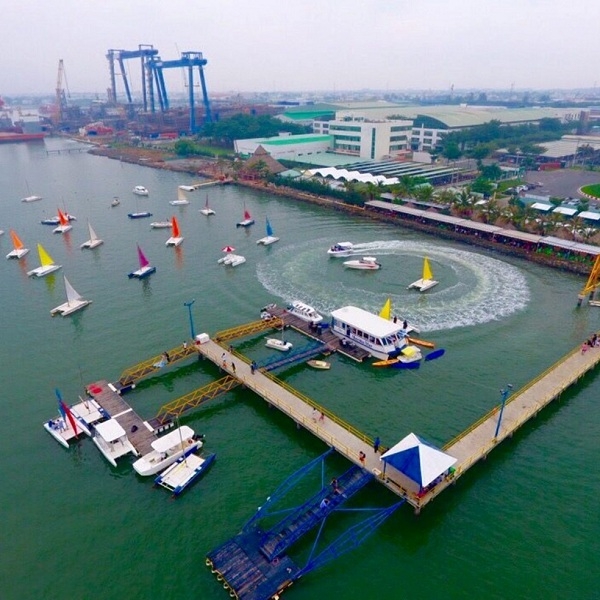 Bến tàu Marina
