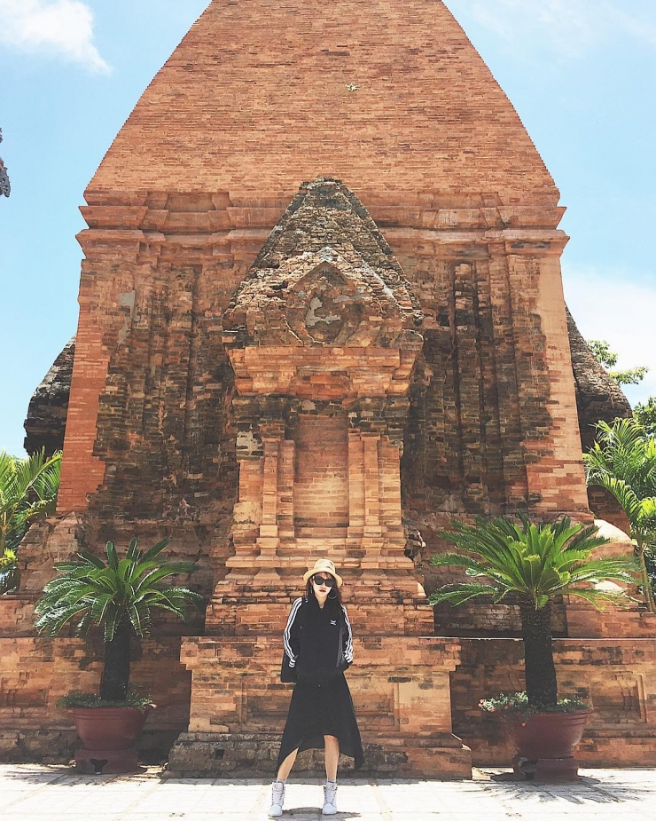 Tour du lịch Nha Trang Đảo Bình Ba 3 ngày 3 đêm: Đảo Tôm Hùm - Vinpearland