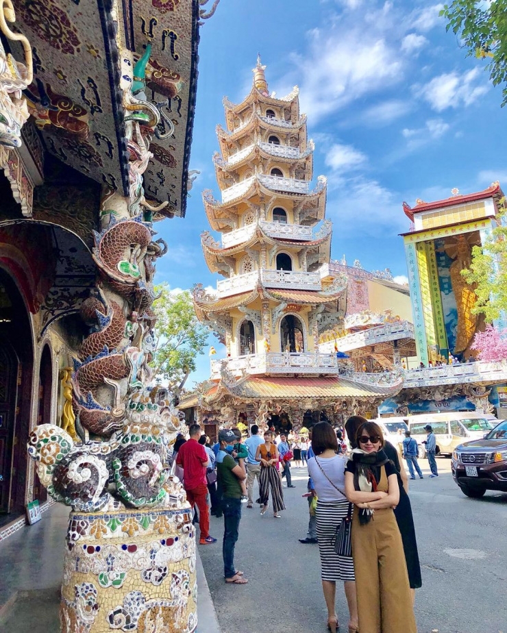 Tour du lịch Đà Lạt: Chùa Linh Phước - KDL Lang Biang