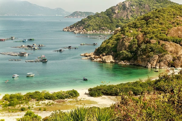  Tour du lịch Bình Ba – Nha Trang: đảo Tôm Hùm - Chùa Long Sơn