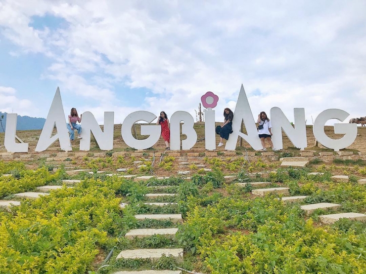 Tour du lịch Ninh Chữ Đà Lạt: Vịnh Vĩnh Hy - Lang Biang