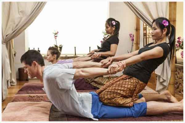 Massage Thái cổ truyền Thái Lan