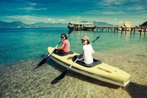 Tour du lịch Nha Trang: Bình Lập - Vinpearl Land